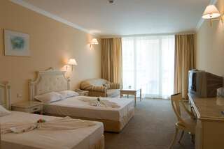 Курортные отели Duni Marina Beach Hotel - Все включено Созополь Двухместный номер с 2 отдельными кроватями, вид на море (для 2 взрослых и 1 ребенка в возрасте до 5 лет) — Бесплатное посещение пляжа-6